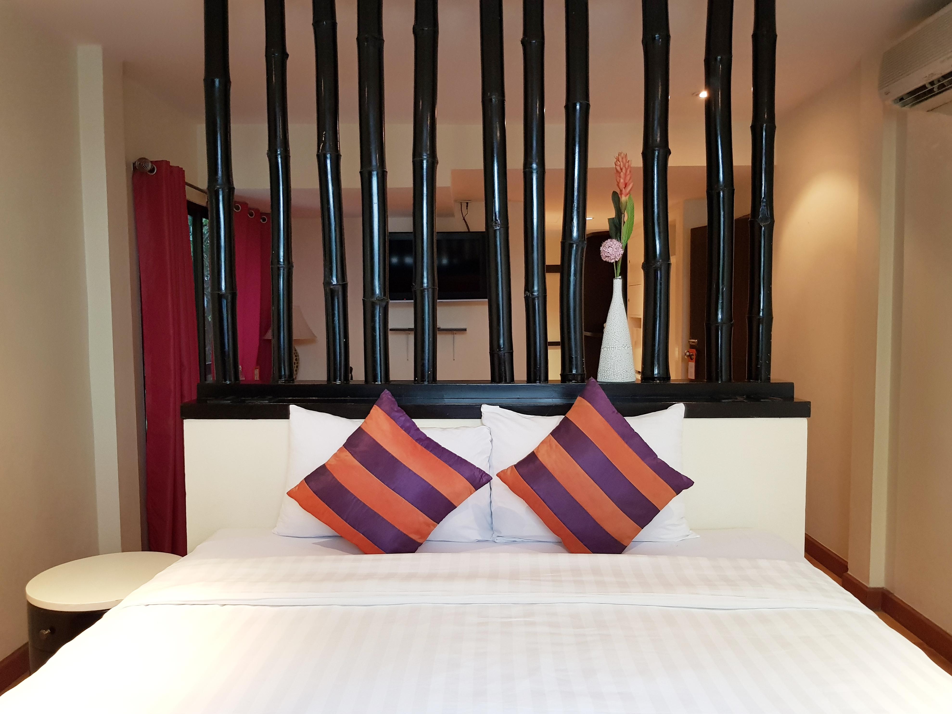 Studio Sukhumvit 18 By Icheck Inn Bangkok Exterior photo